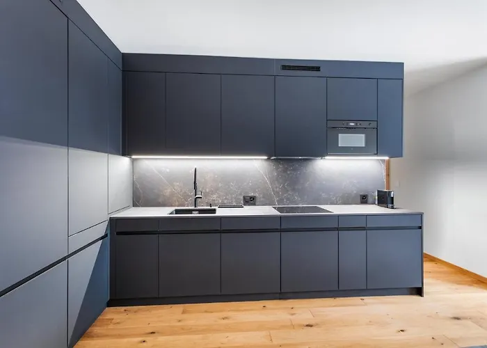 Le Montagnier By Mrs Miggins *