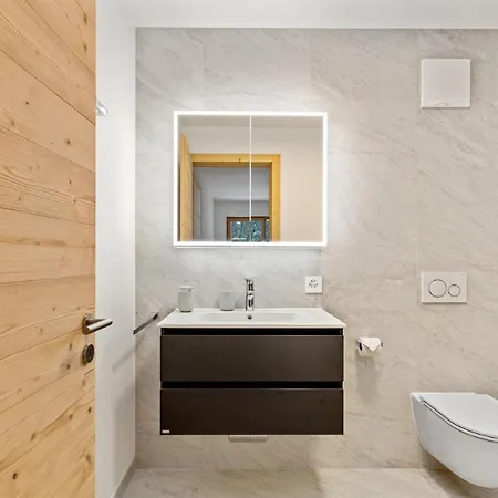 Le Montagnier By Mrs Miggins *