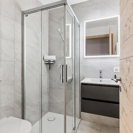 Le Montagnier By Mrs Miggins *