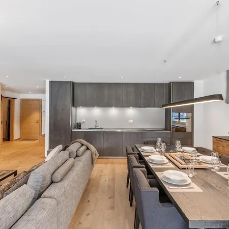 Le Montagnier By Mrs Miggins